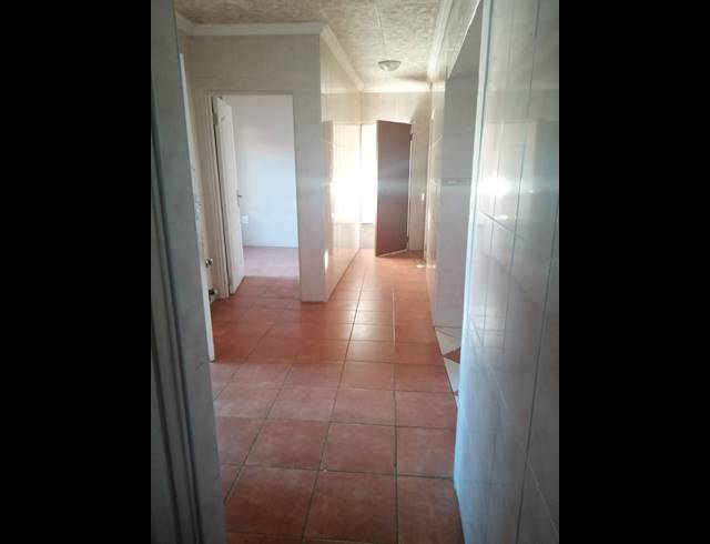 4 BEDROOM FREEHOLD FOR SALE IN SOSHANGUVE L